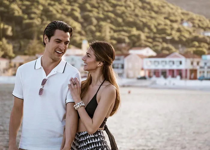 Meliti Waterfront Апарт-отель Каравомилос