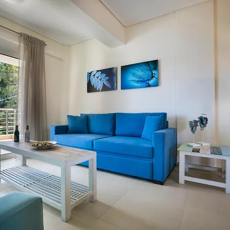 Meliti Waterfront Aparthotel Karavomylos