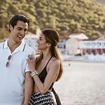 Meliti Waterfront Apart-hotel Karavomylos
