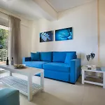 Meliti Waterfront Apart-hotel Karavomylos