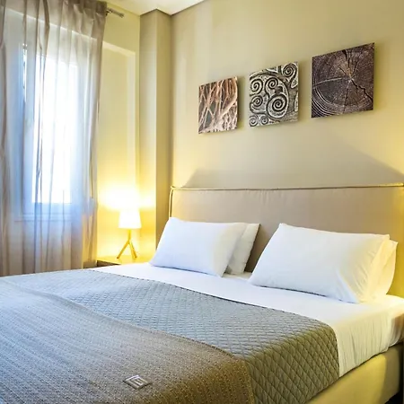 Meliti Waterfront Aparthotel Karavomylos
