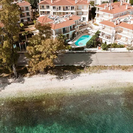 Meliti Waterfront Aparthotel 4*