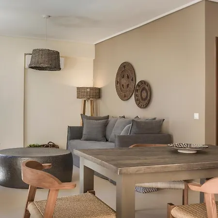 Meliti Waterfront Lägenhetshotell Karavomylos