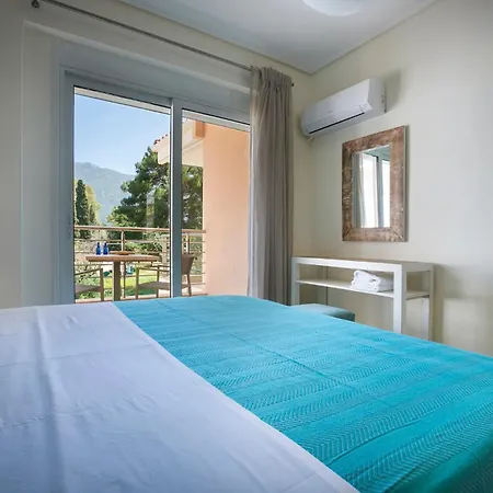 Meliti Waterfront Karavomylos