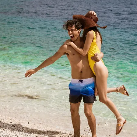 شقة فندقية Meliti Waterfront 4*