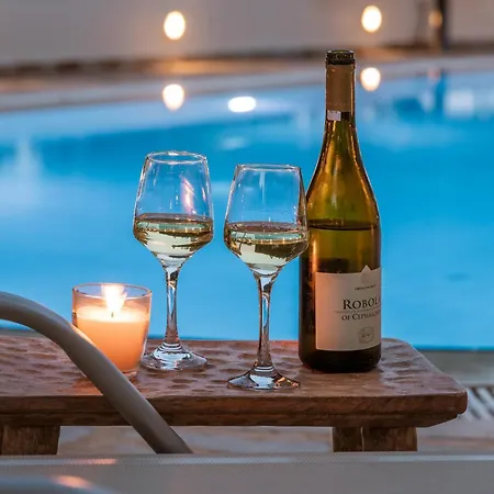 Meliti Waterfront كارافوميلوس