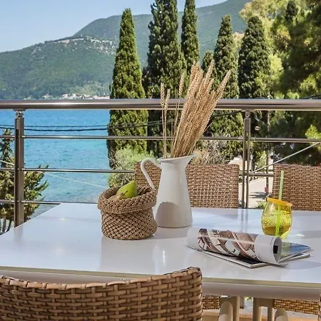 Meliti Waterfront شقة فندقية 4*