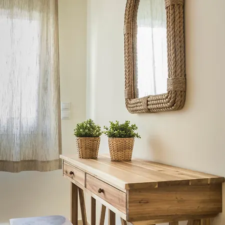 Meliti Waterfront カラヴォミロス