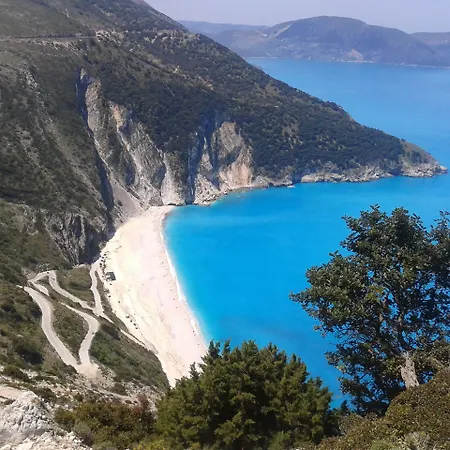 Meliti Waterfront アパートホテル 4*